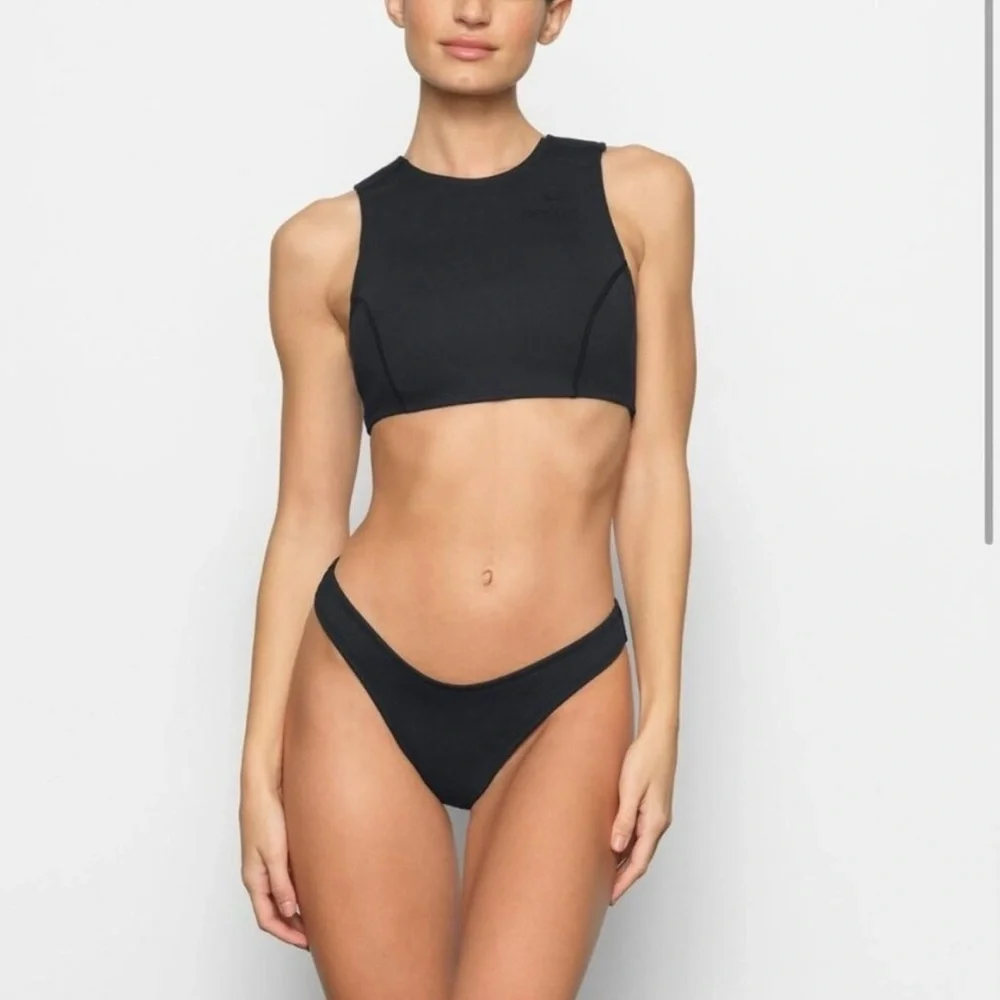 SKIMS SPORT SWIM HIGH NECK TOP